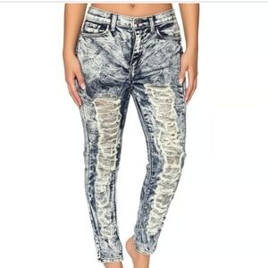 Sneak Peek Heavily Distressed Blue Acid Washed Women's Jeans Sz 5